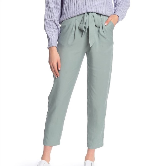 Socialite Pants - NWOT SOCIALITE Sage Paper bag Trousers sz M